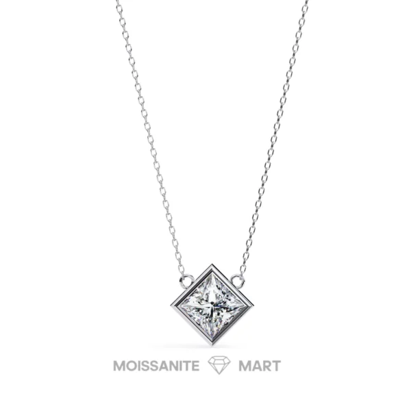 Moissanite Diamond Pendant Necklace for women in 925 silver (19)