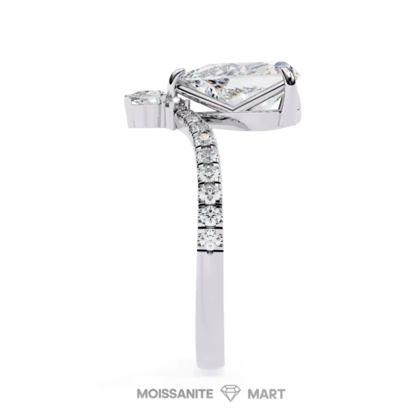 Pear Shape Moissanite Diamond Ring Crown (2)