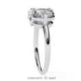 Pear-Round-Moissanite-Diamond-Ring-2.webp
